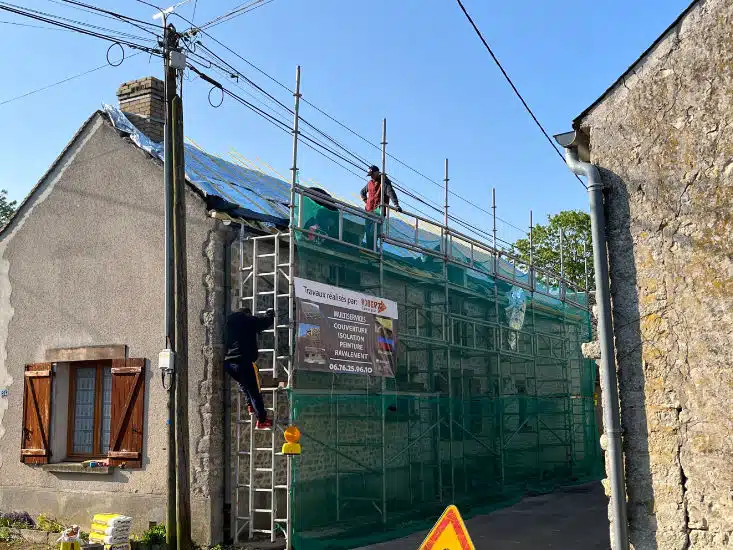 Rénovation de toiture en centre-ville par Robert B. Couvreur — couvreur zingueur à Triel-sur-Seine