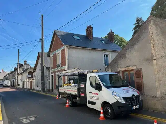 Toiture en ardoise neuve après rénovation complète — couvreur à Chanteloup-les-Vignes